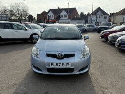 
										Toyota Auris 2008 full									