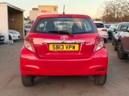 
										Toyota Yaris TR (2013) full									