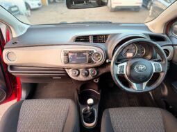 
										Toyota Yaris TR (2013) full									