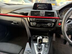 
										BMW 3 Series Sport (2016) full									