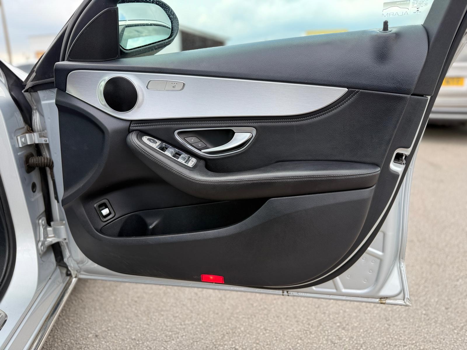 Mercedes-Benz C Class C220 BlueTEC Sport (2014)