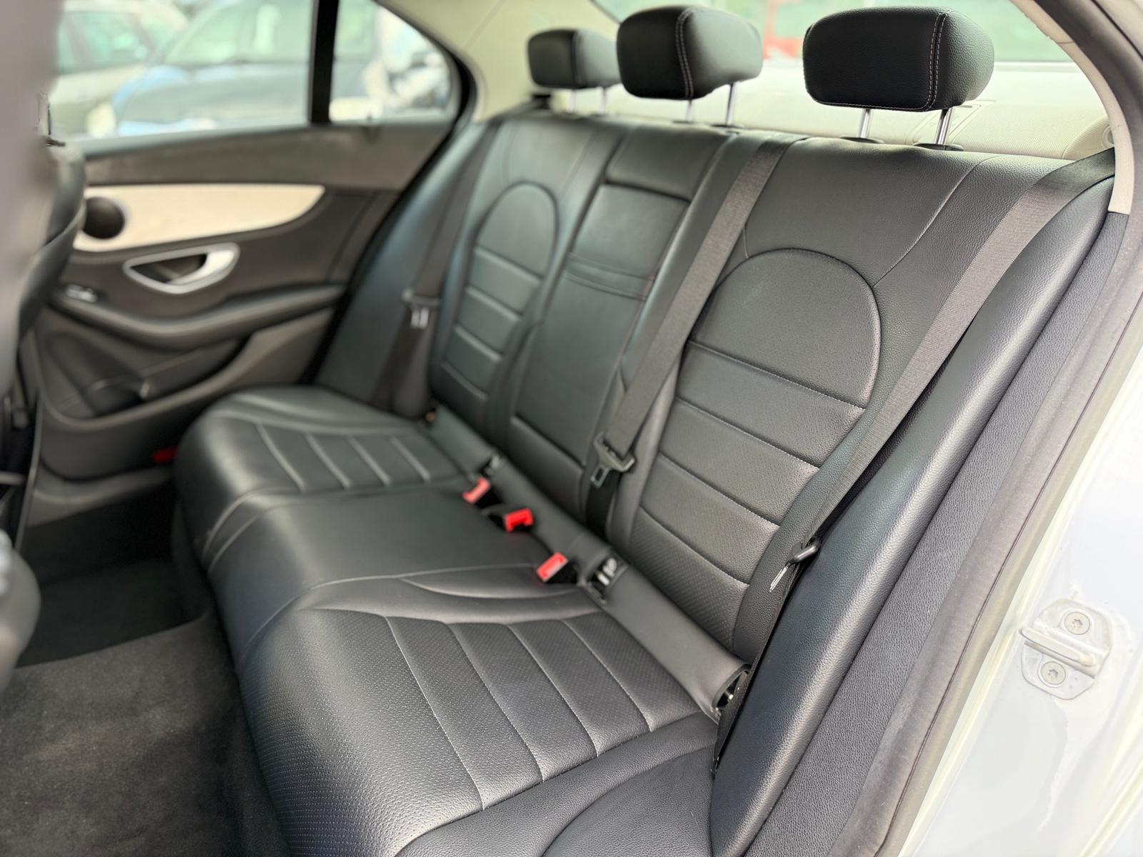 Mercedes-Benz C Class C220 BlueTEC Sport (2014)