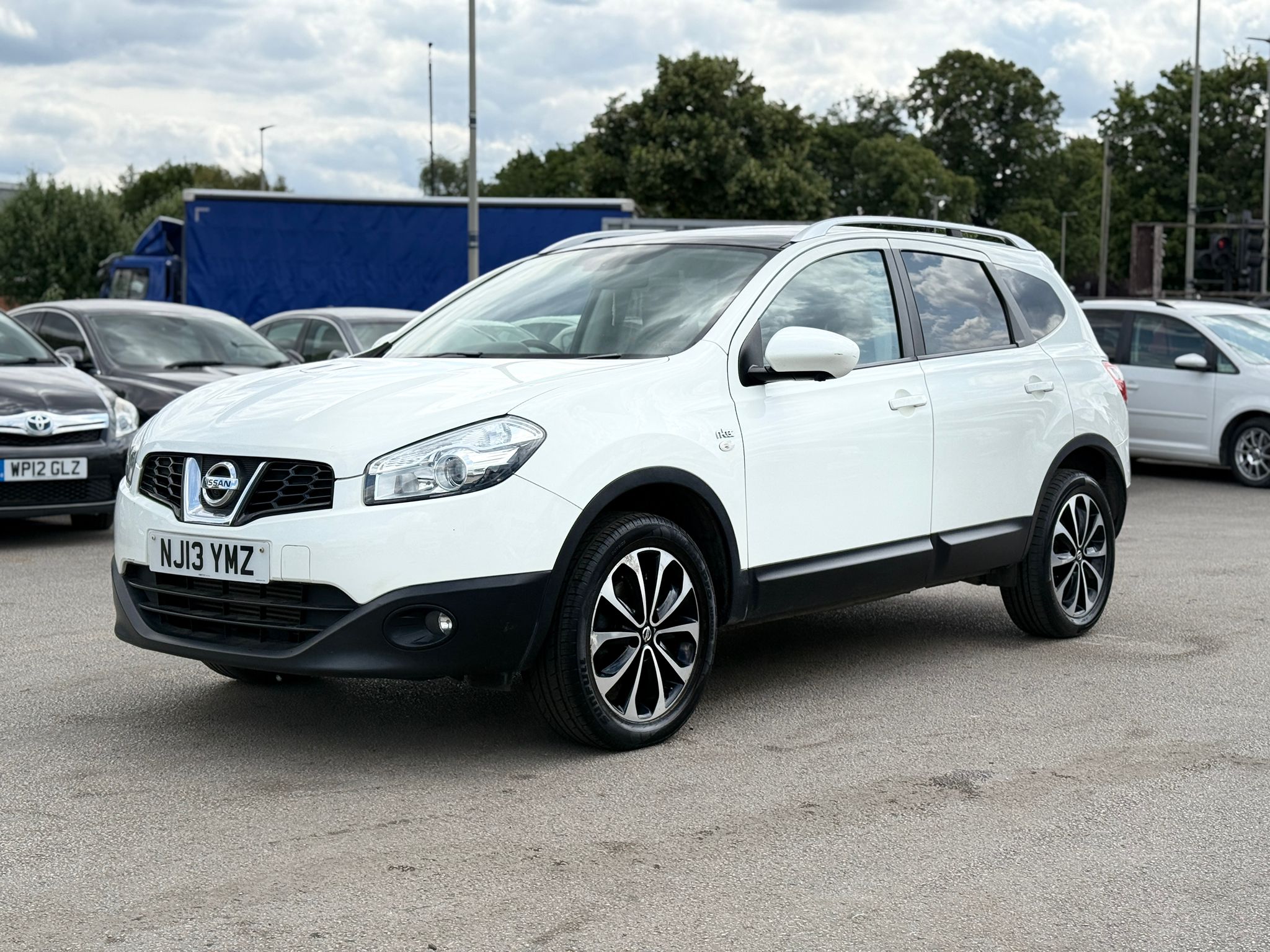Nissan Qashqai+2 n-tec+ (2013)