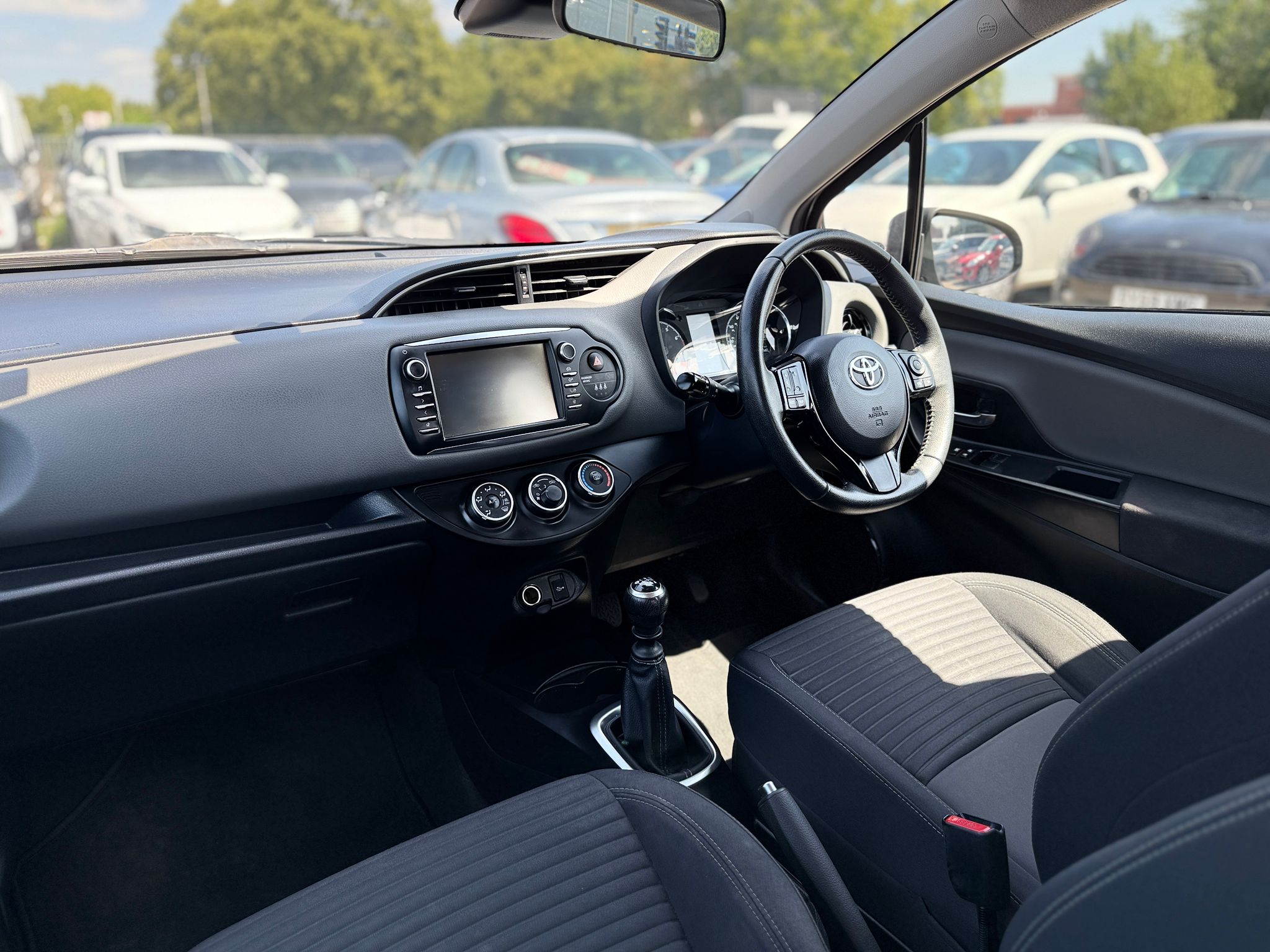 Toyota Yaris Icon Tech (2019)