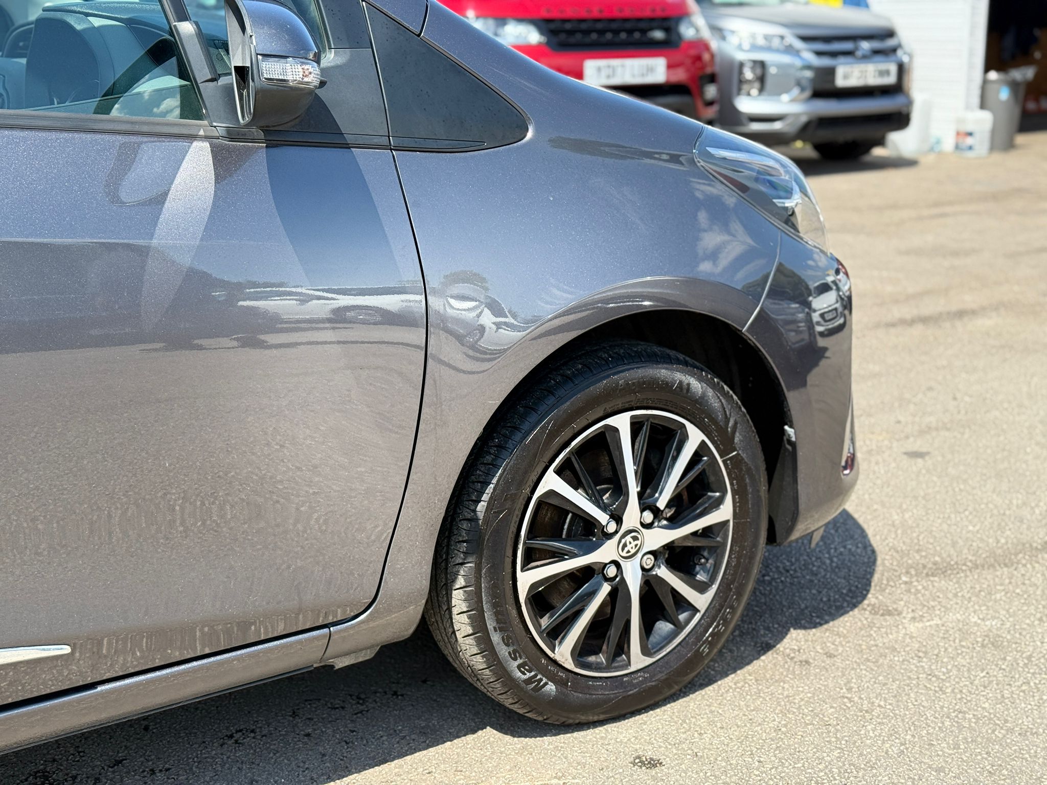 Toyota Yaris Icon Tech (2019)