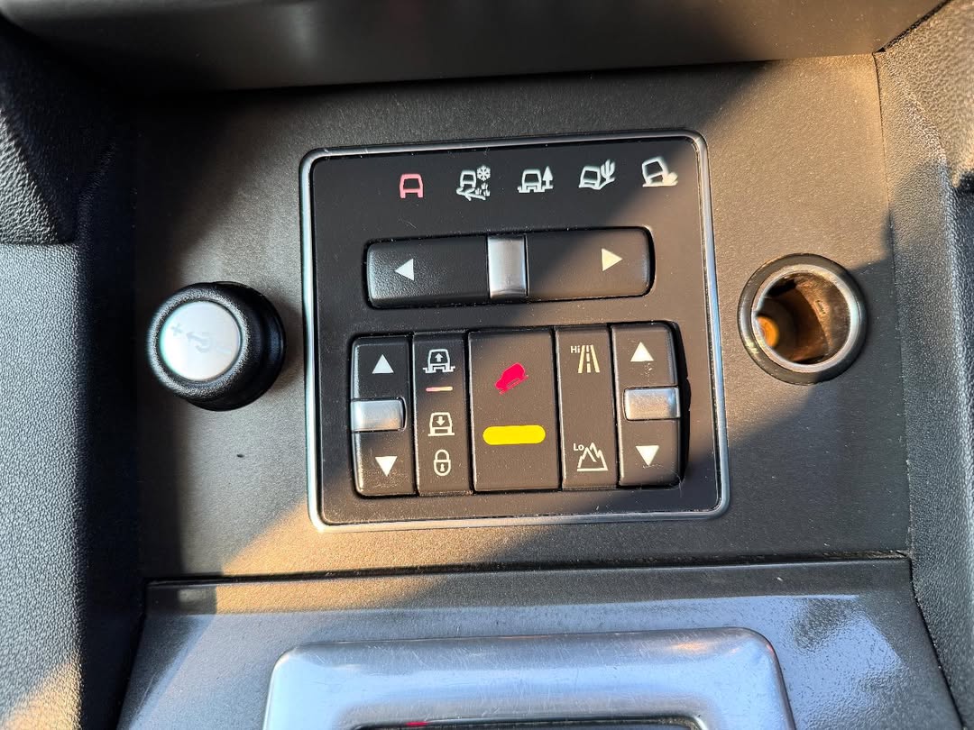 Land Rover Discovery 4 GS (2011)