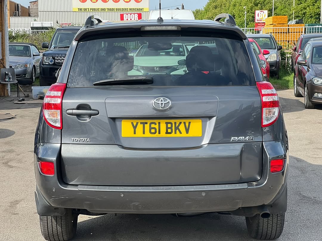 Toyota RAV4 XT-R (2011) – 2.2 D-4D Manual (150 PS)