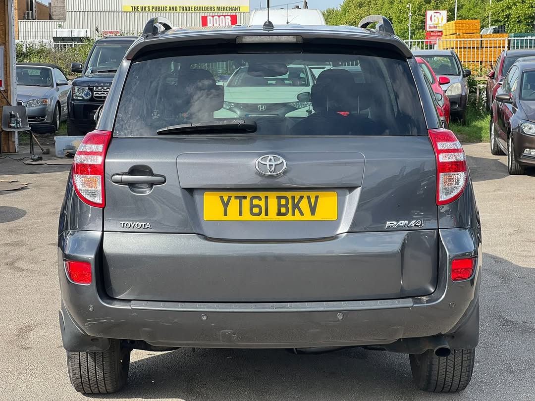 Toyota RAV4 XT-R (2011) – 2.2 D-4D Manual (150 PS)