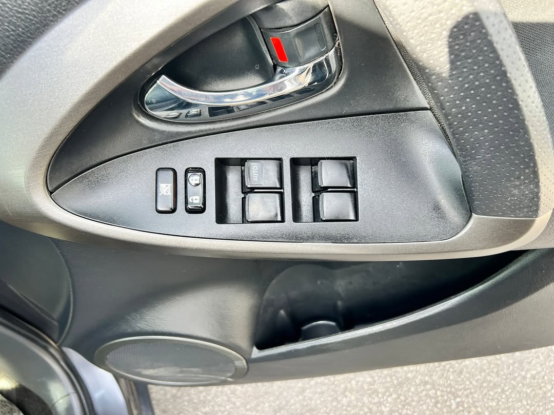 Toyota RAV4 XT-R (2011) – 2.2 D-4D Manual (150 PS)