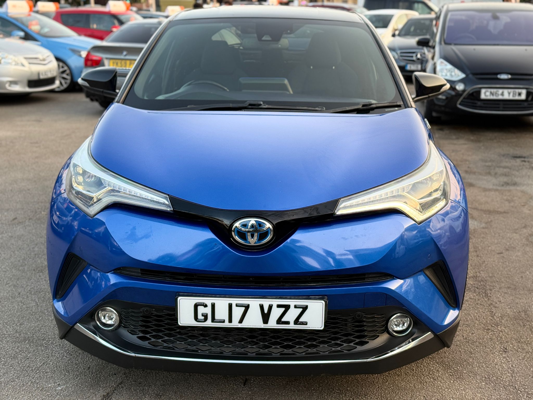 Toyota C-HR Dynamic Hybrid (2017)
