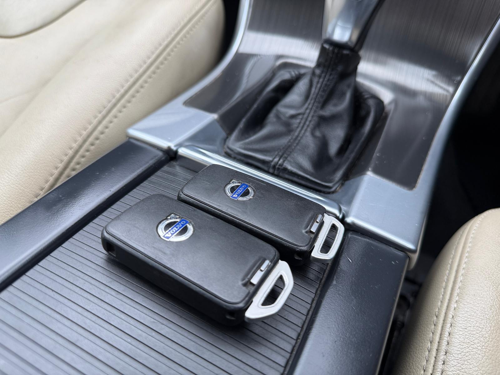 Volvo XC60 SE Lux Nav (2014)