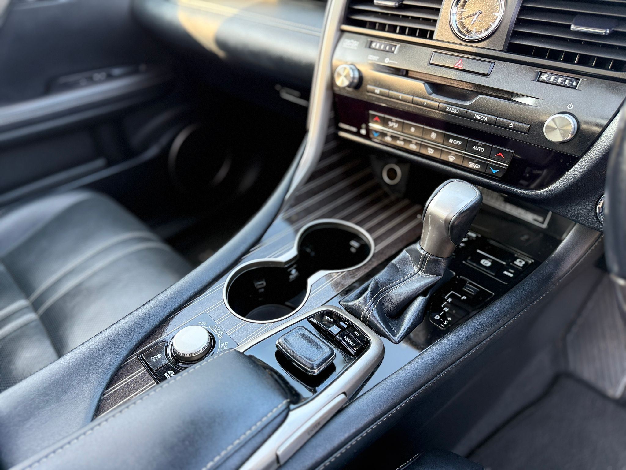 Lexus RX 450h Premier 2016 Automatic Hybrid