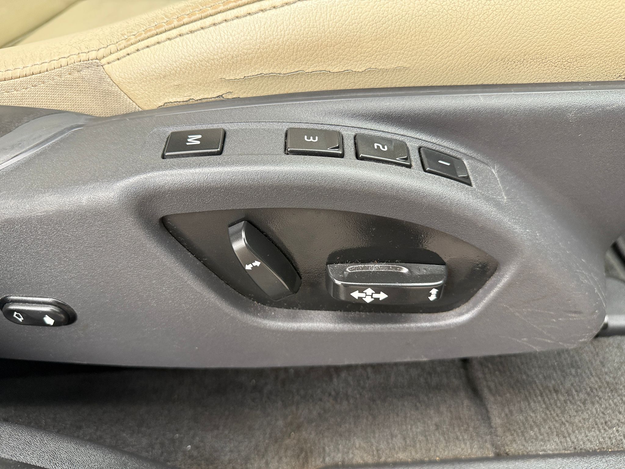 Volvo XC60 SE Lux Nav (2014)