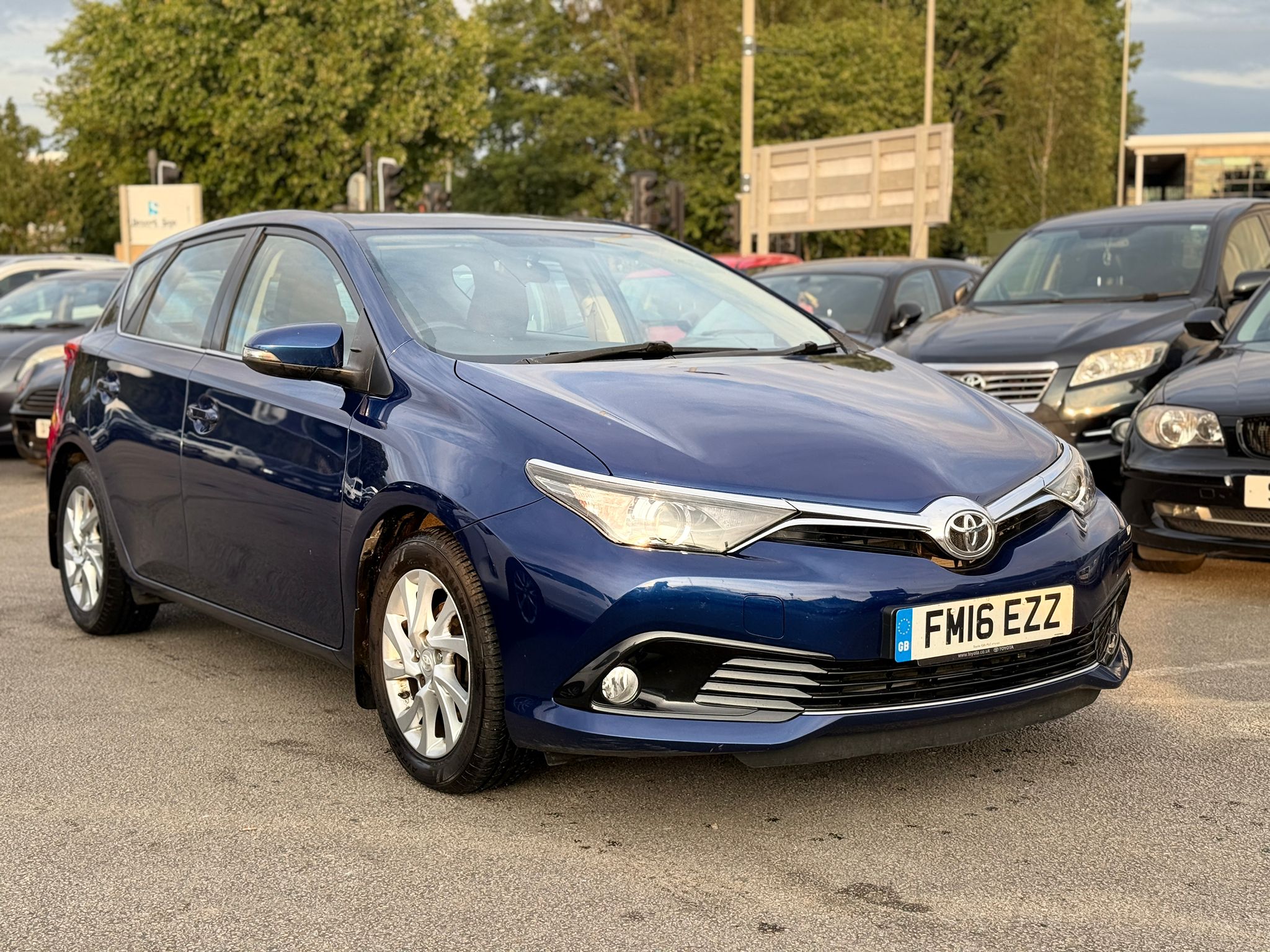 Toyota Auris Business Edition 1.2 VVT-i (2016)