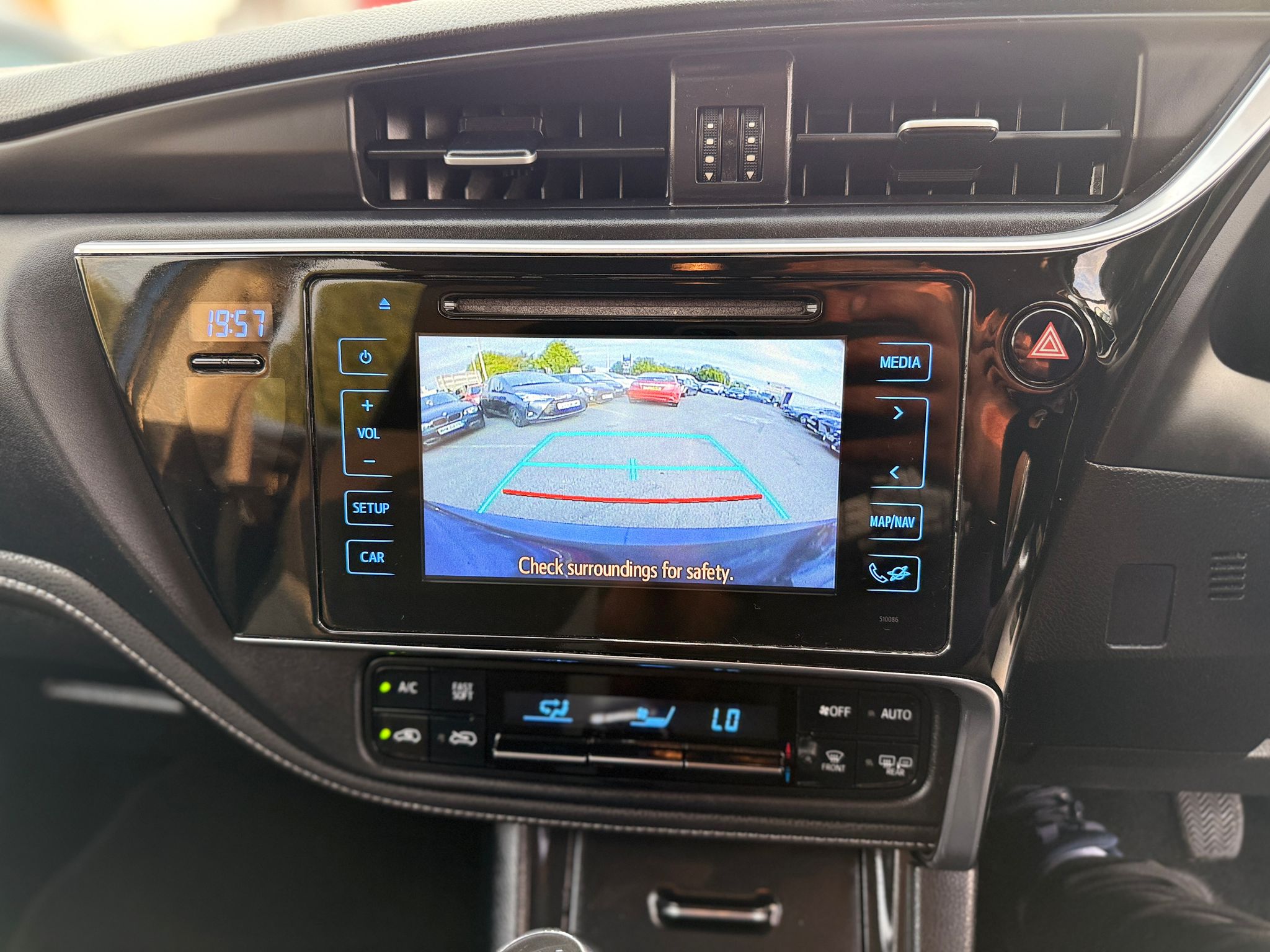 Toyota Auris Business Edition 1.2 VVT-i (2016)