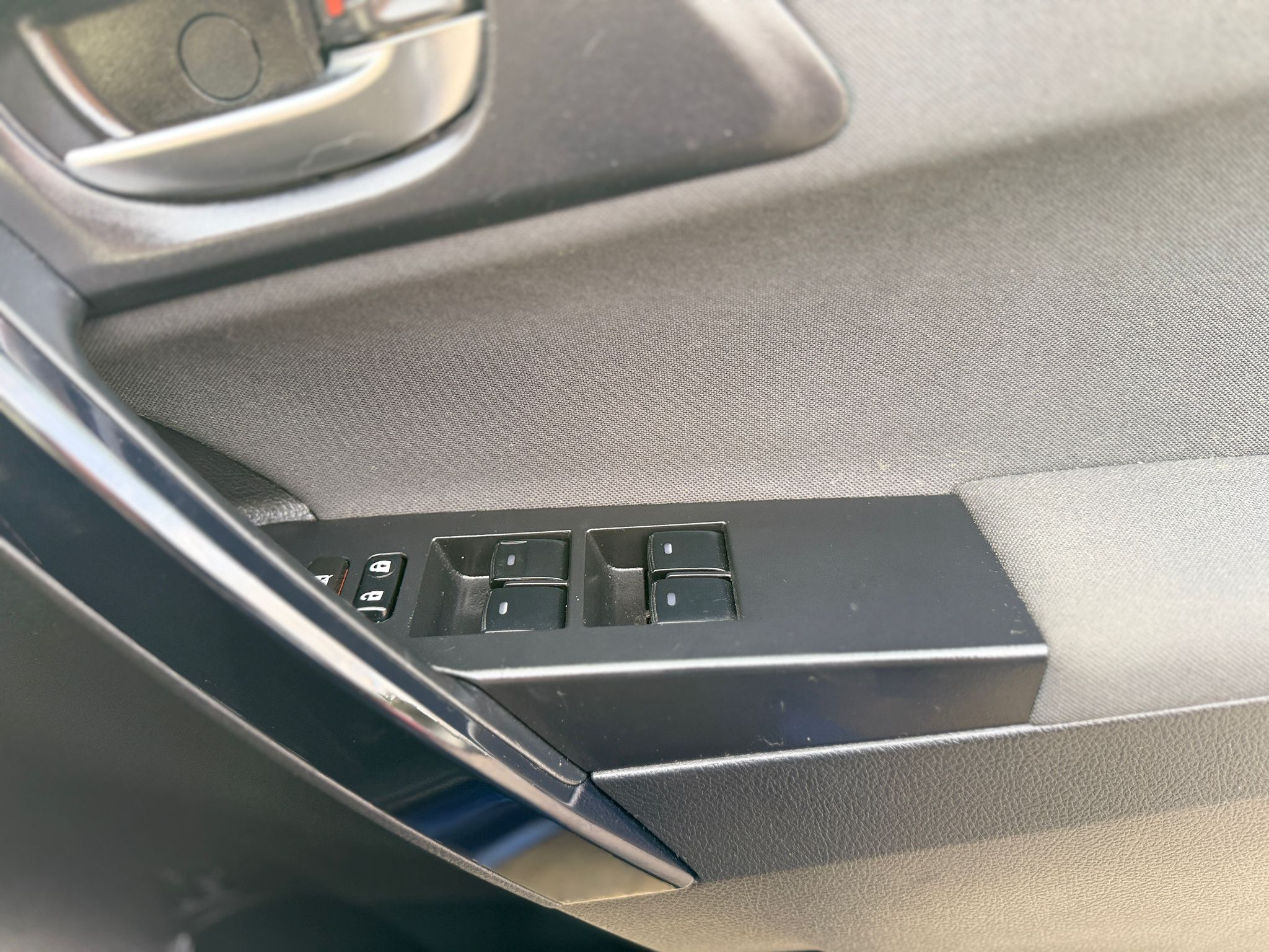 Toyota Auris Business Edition 1.2 VVT-i (2016)