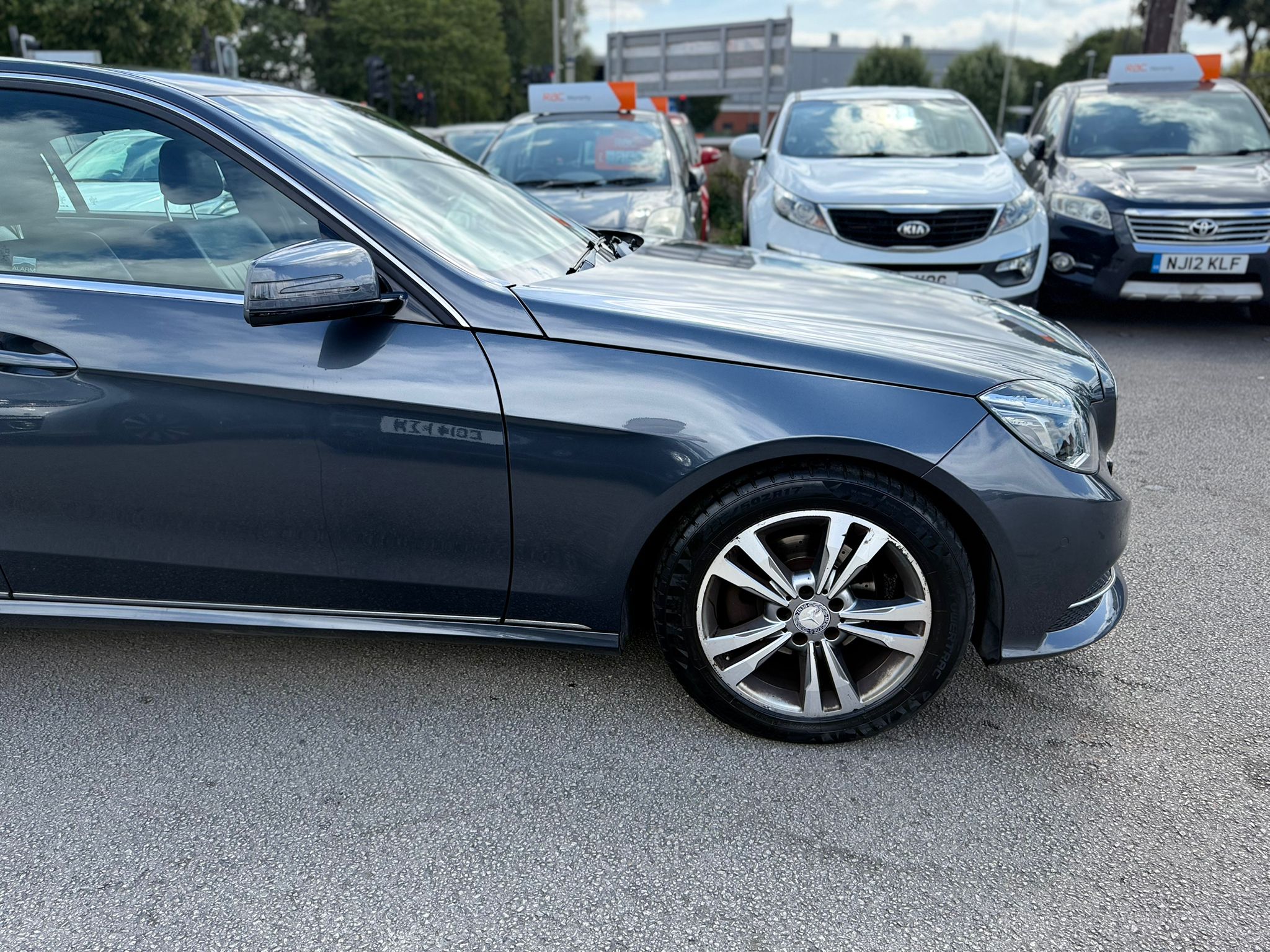 Mercedes-Benz E-Class SE (2015) – 2.1 E220 BlueTEC G-Tronic+ (177 PS)