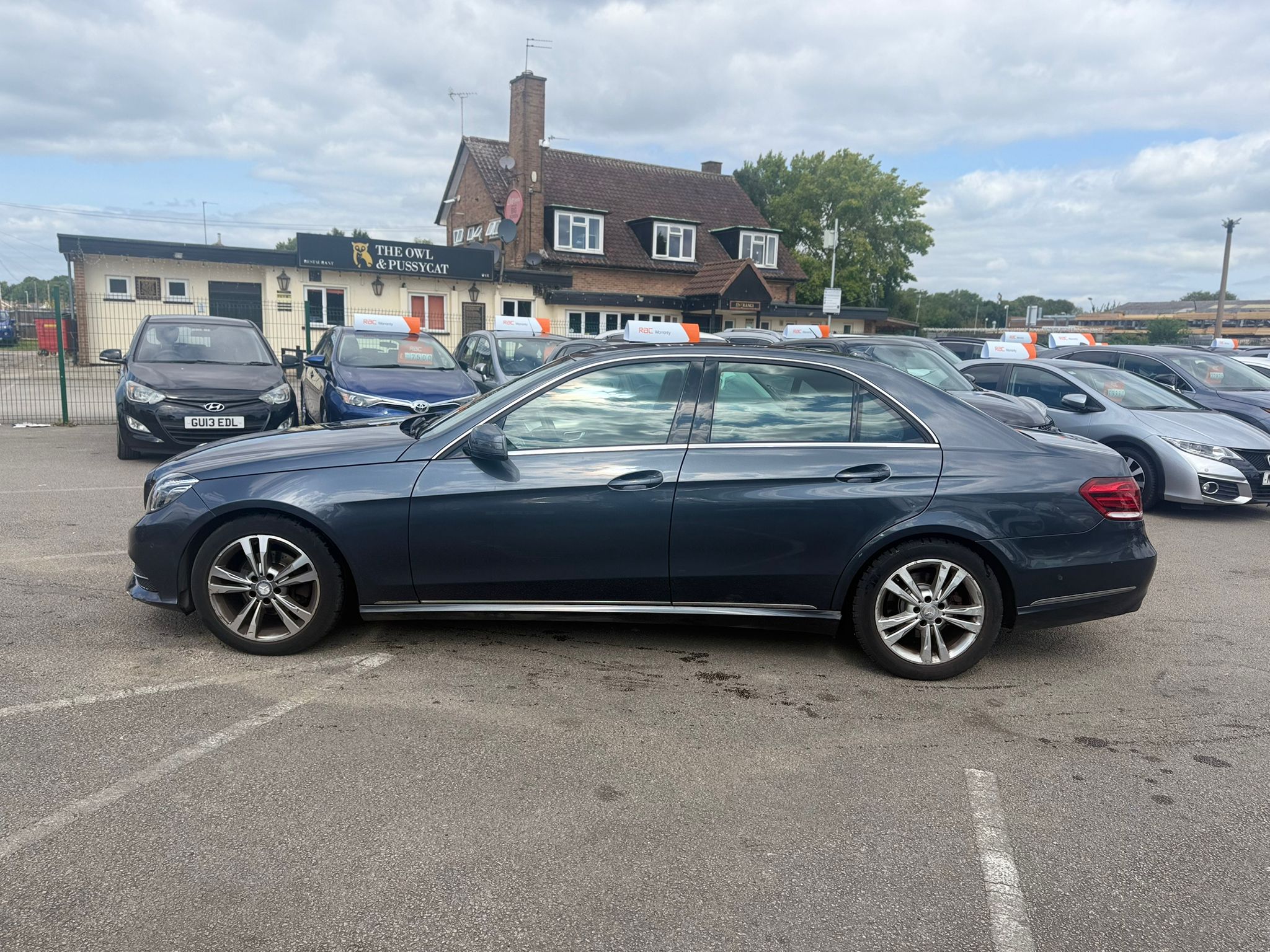 Mercedes-Benz E-Class SE (2015) – 2.1 E220 BlueTEC G-Tronic+ (177 PS)