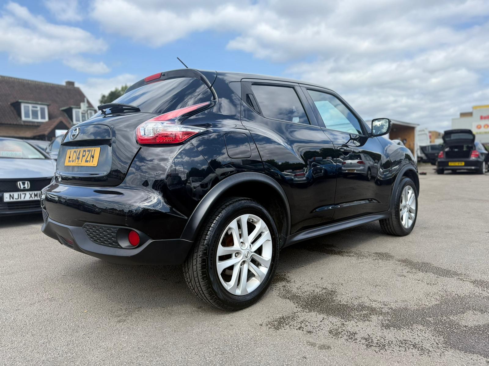 Nissan Juke Acenta (2014) – 1.6 Petrol XTRON Auto (117 PS)