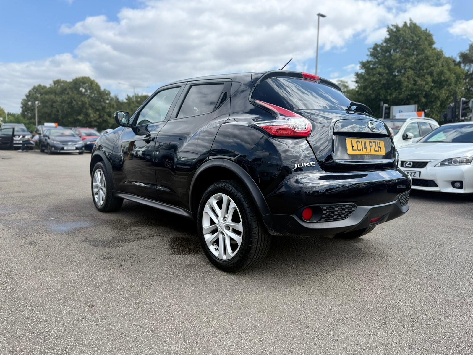 Nissan Juke Acenta (2014) – 1.6 Petrol XTRON Auto (117 PS)