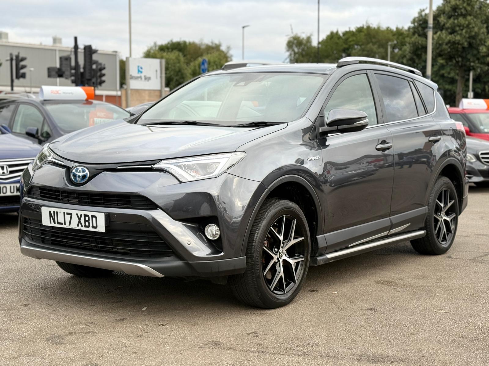 Toyota RAV4 Icon Hybrid 4WD (2017)