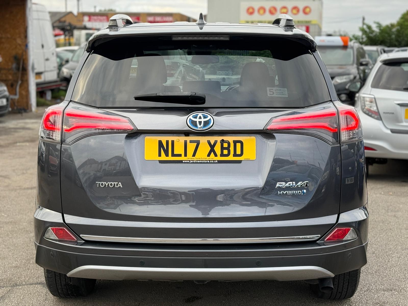 Toyota RAV4 Icon Hybrid 4WD (2017)