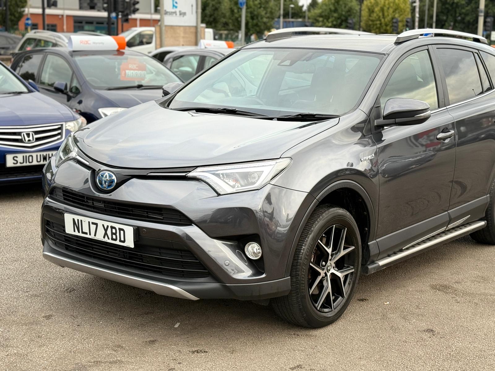 Toyota RAV4 Icon Hybrid 4WD (2017)