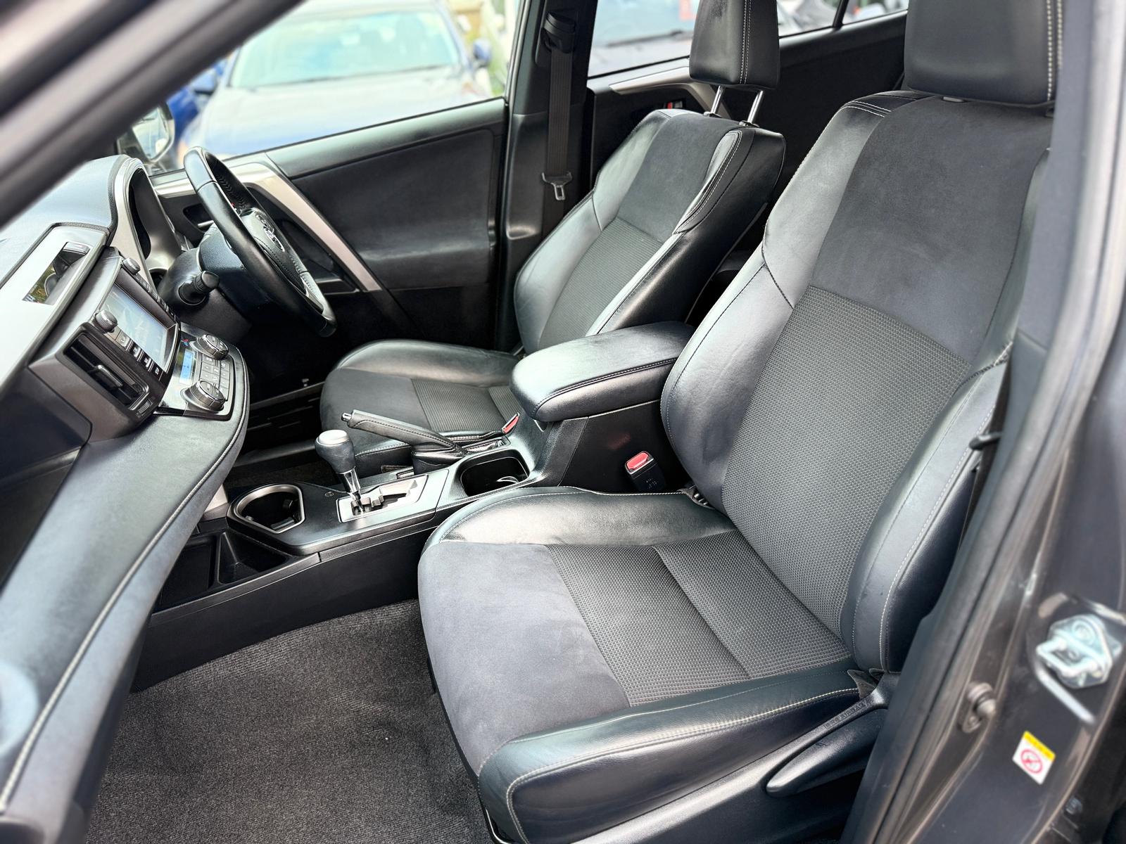 Toyota RAV4 Icon Hybrid 4WD (2017)