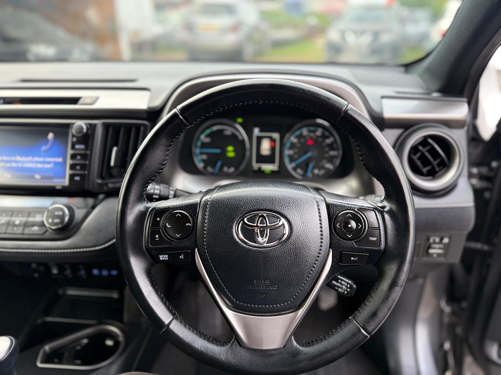 Toyota RAV4 Icon Hybrid 4WD (2017)