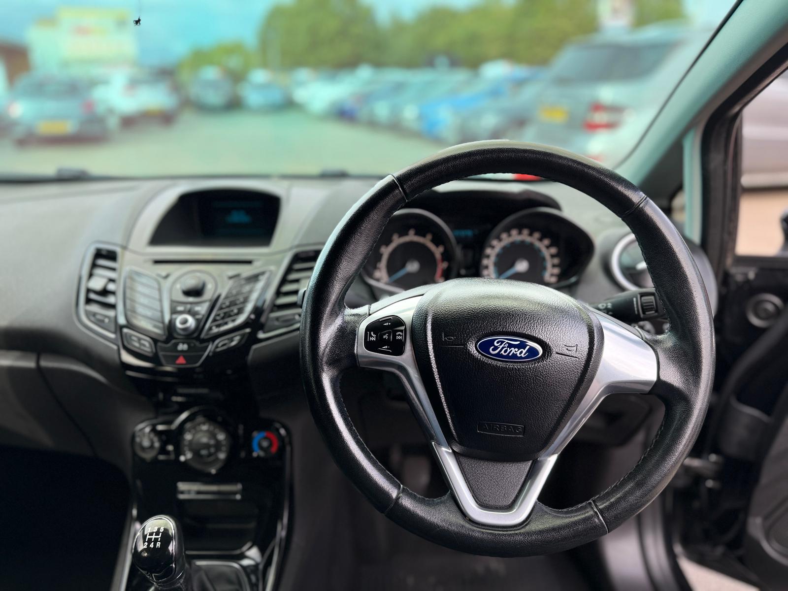 Ford Fiesta Zetec (2014)