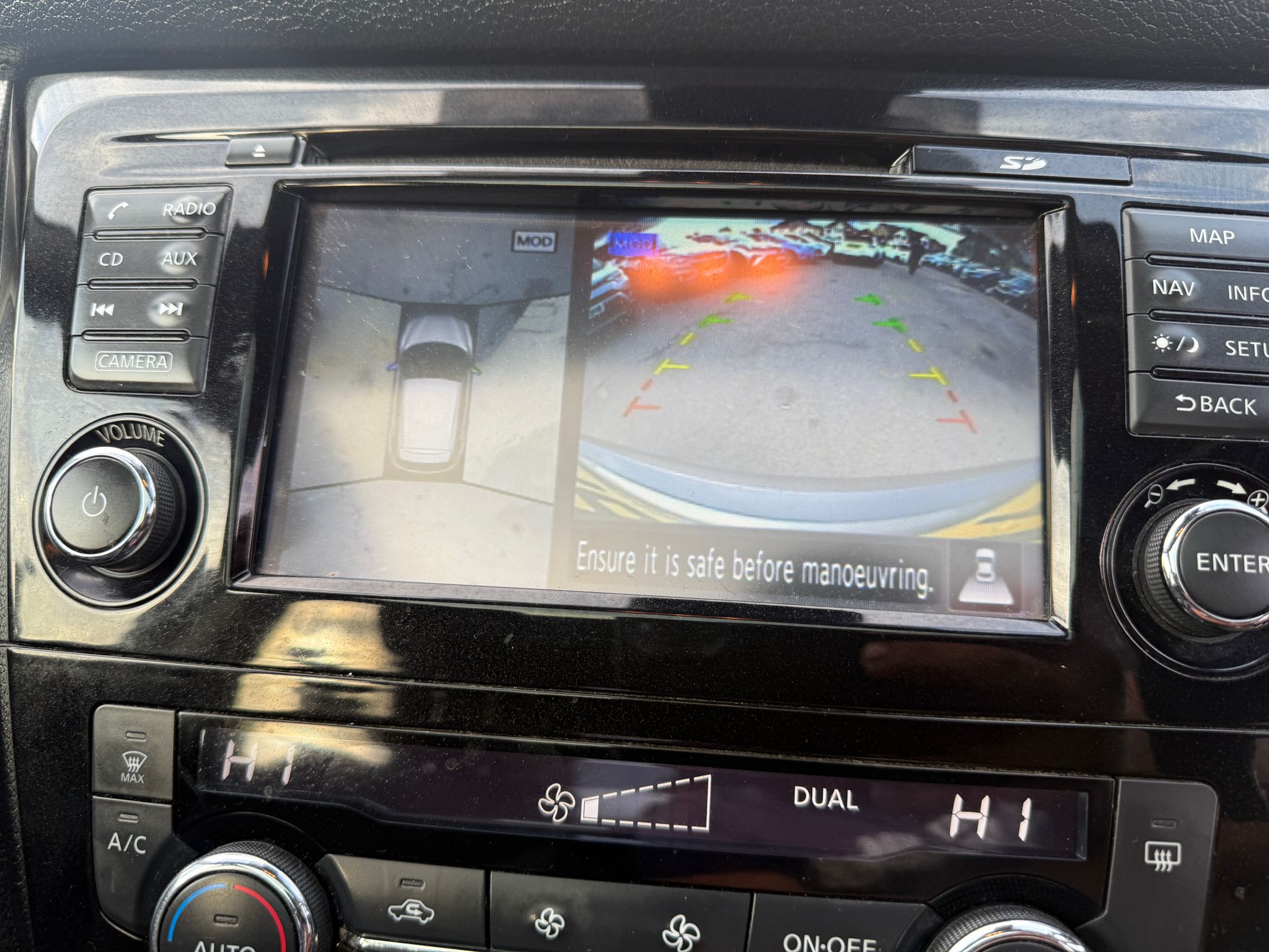 Nissan Qashqai N-Connecta (2018)