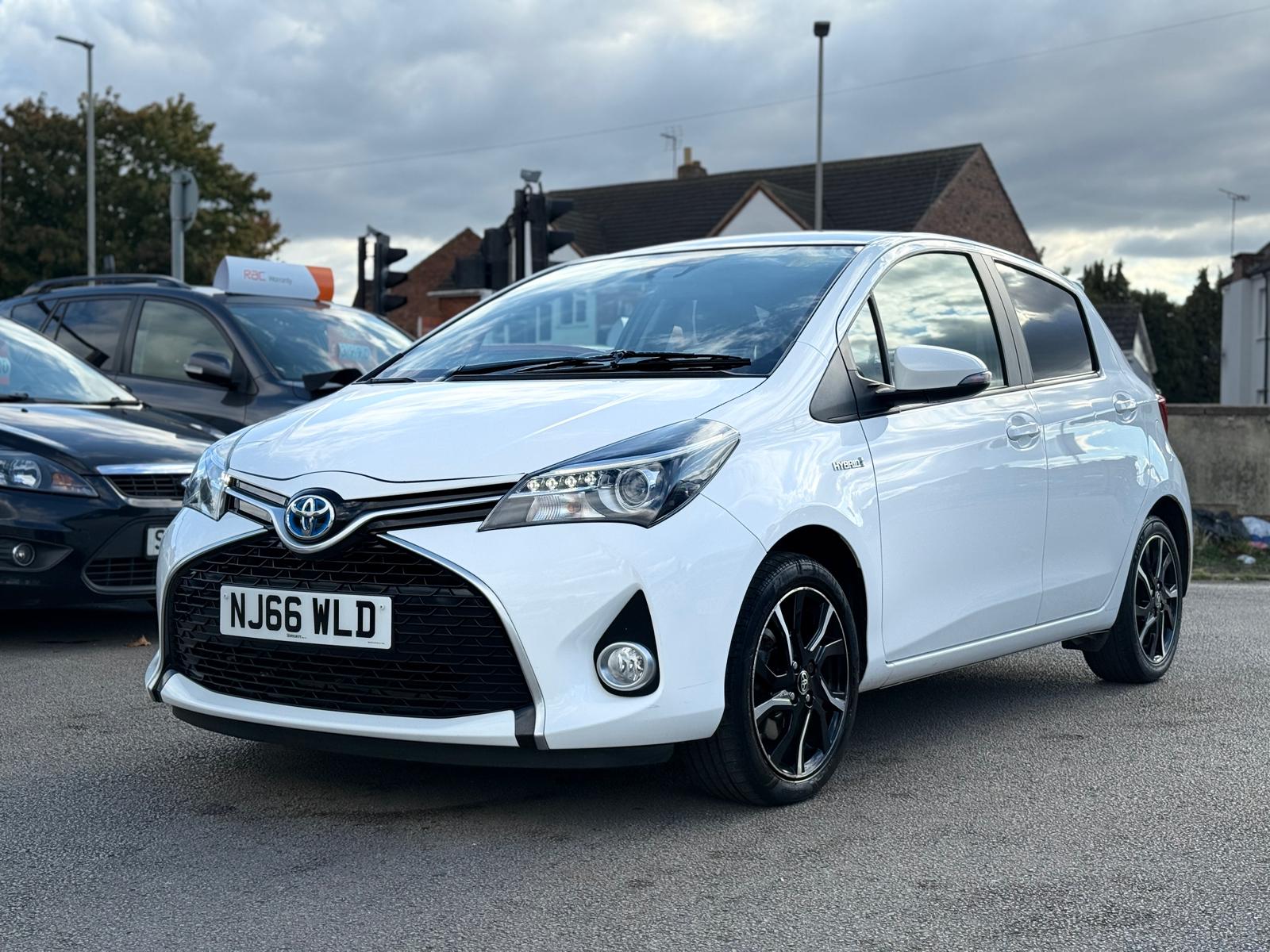 Toyota Yaris Design (2016)