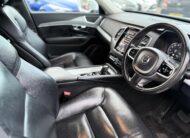 Volvo XC90 Momentum 2021