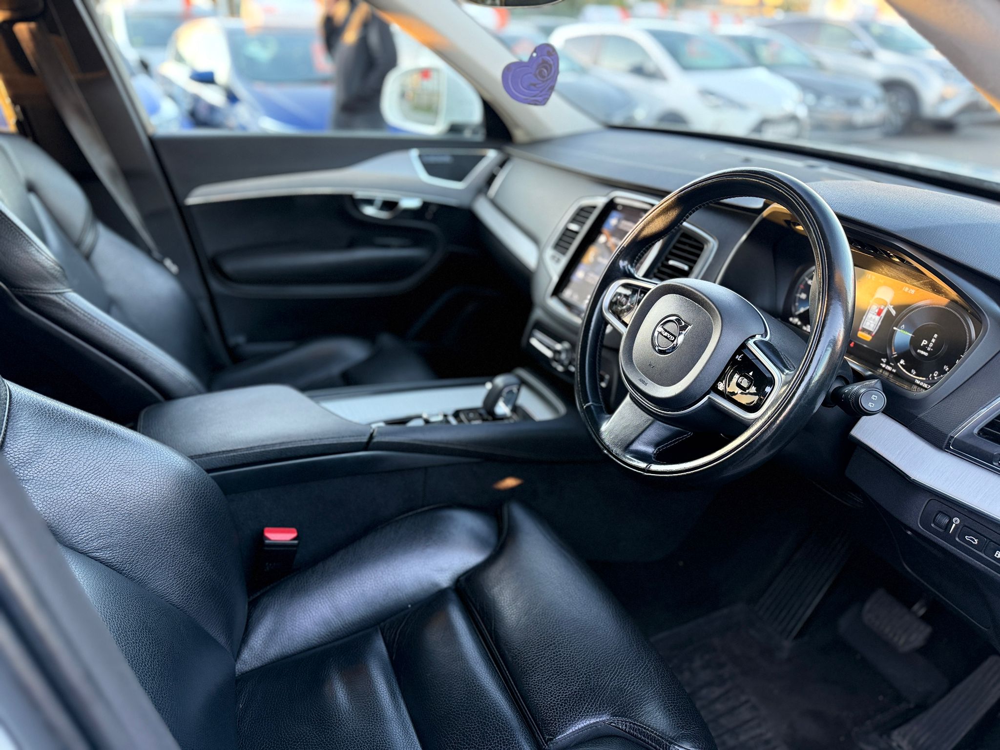 Volvo XC90 Core (2022)