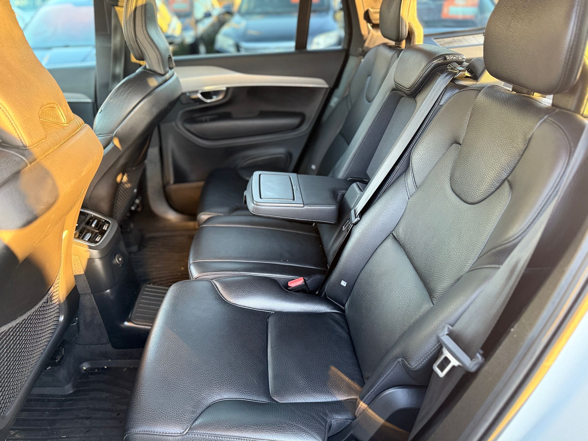 Volvo XC90 Core (2022)