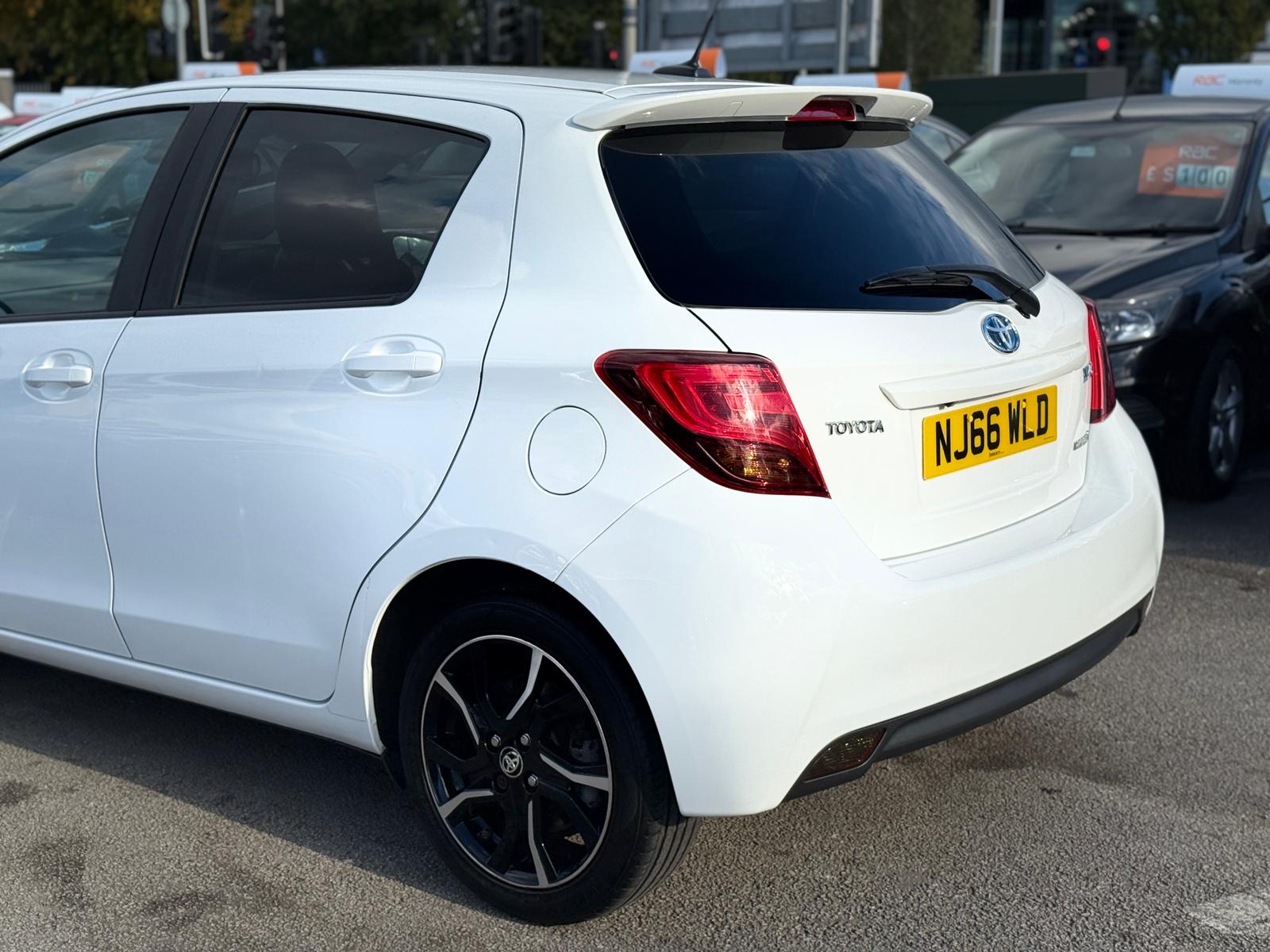 Toyota Yaris Design (2016)