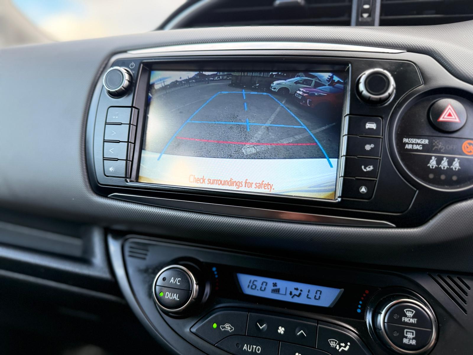 Toyota Yaris Design (2016)