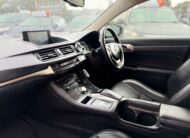 Lexus CT 200h Luxury (2014)