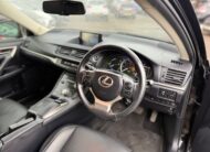 Lexus CT 200h Luxury (2014)