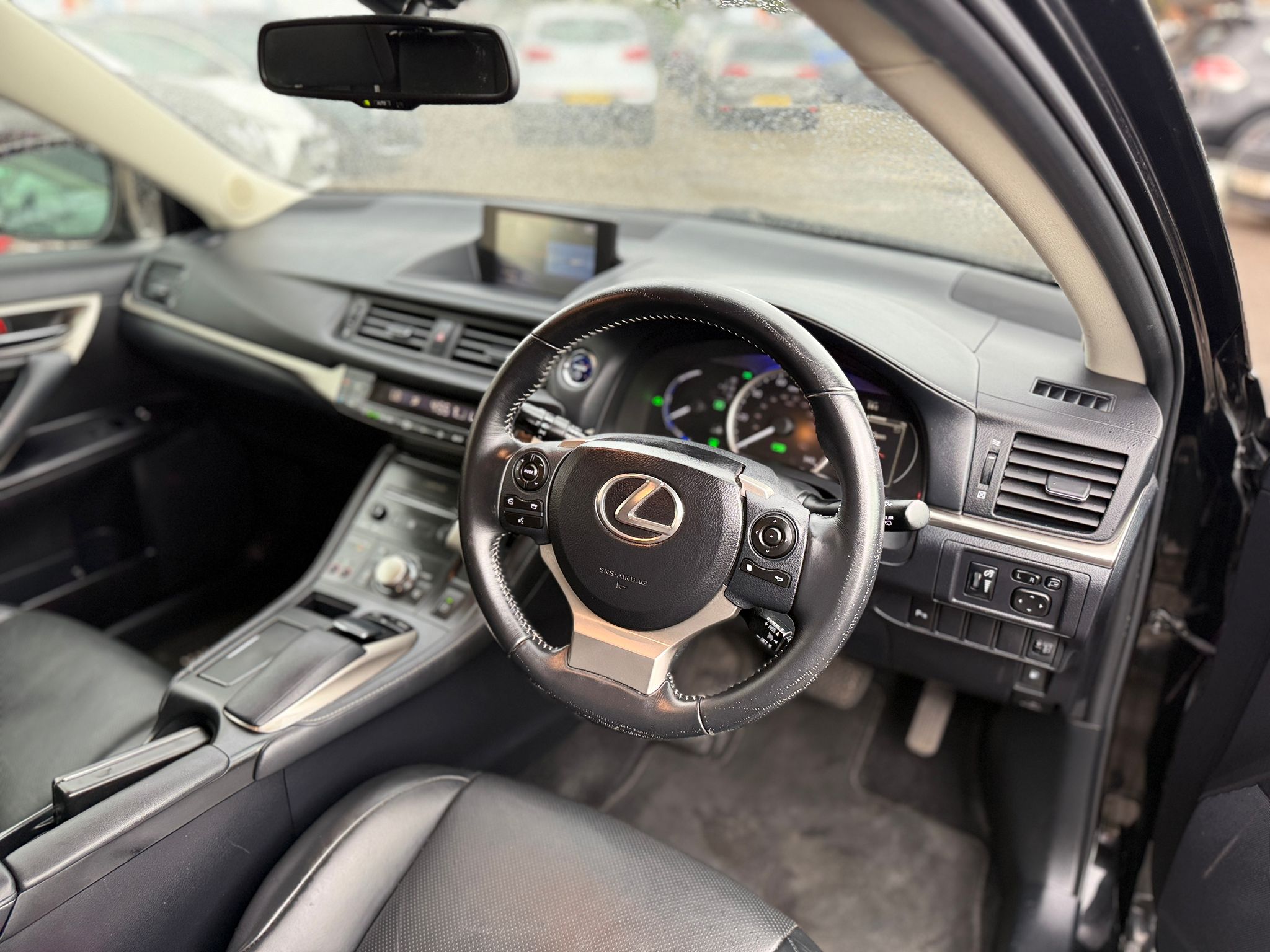 Lexus CT 200h Luxury (2014)