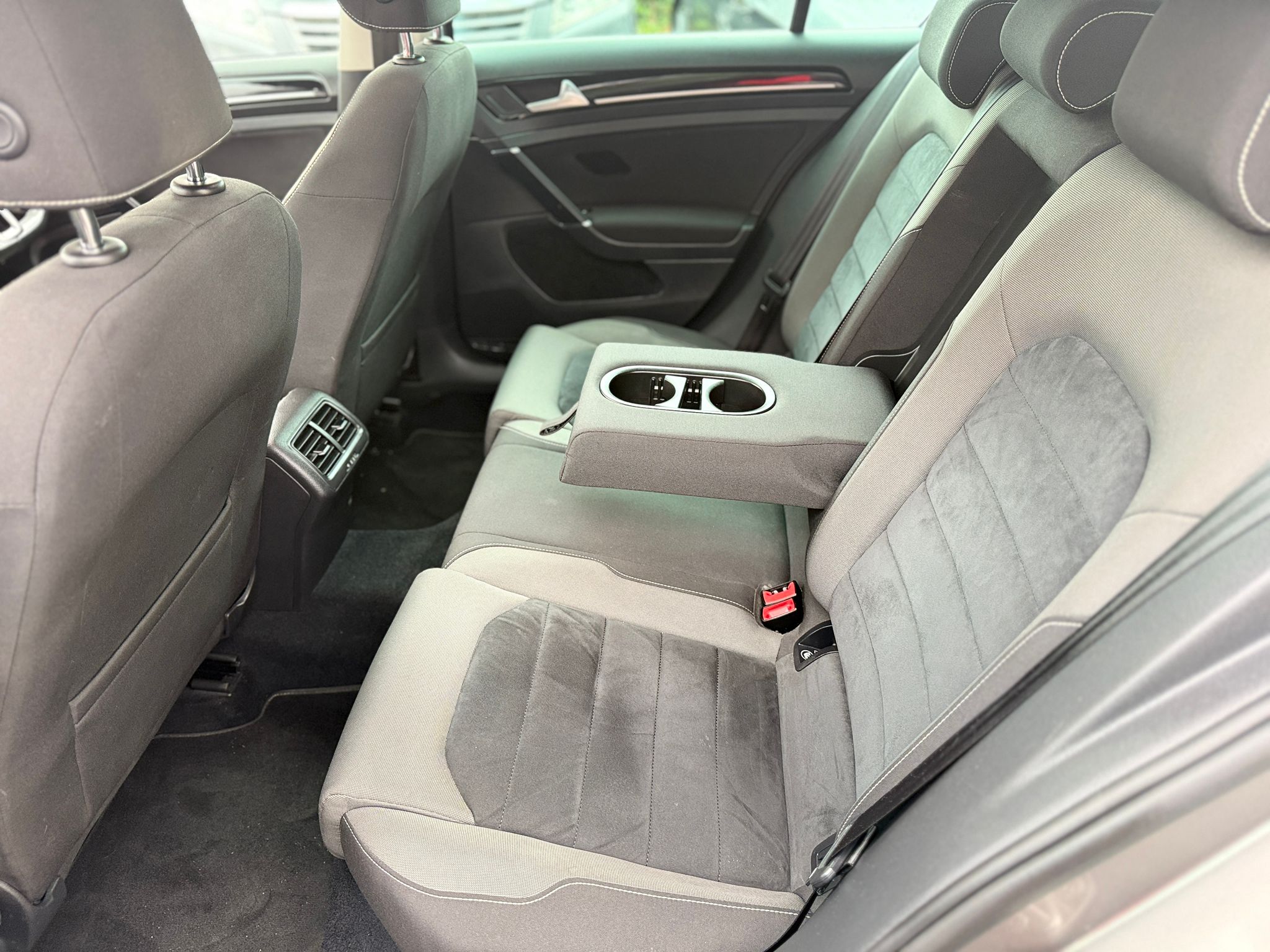 Volkswagen Golf GT Edition (2016)