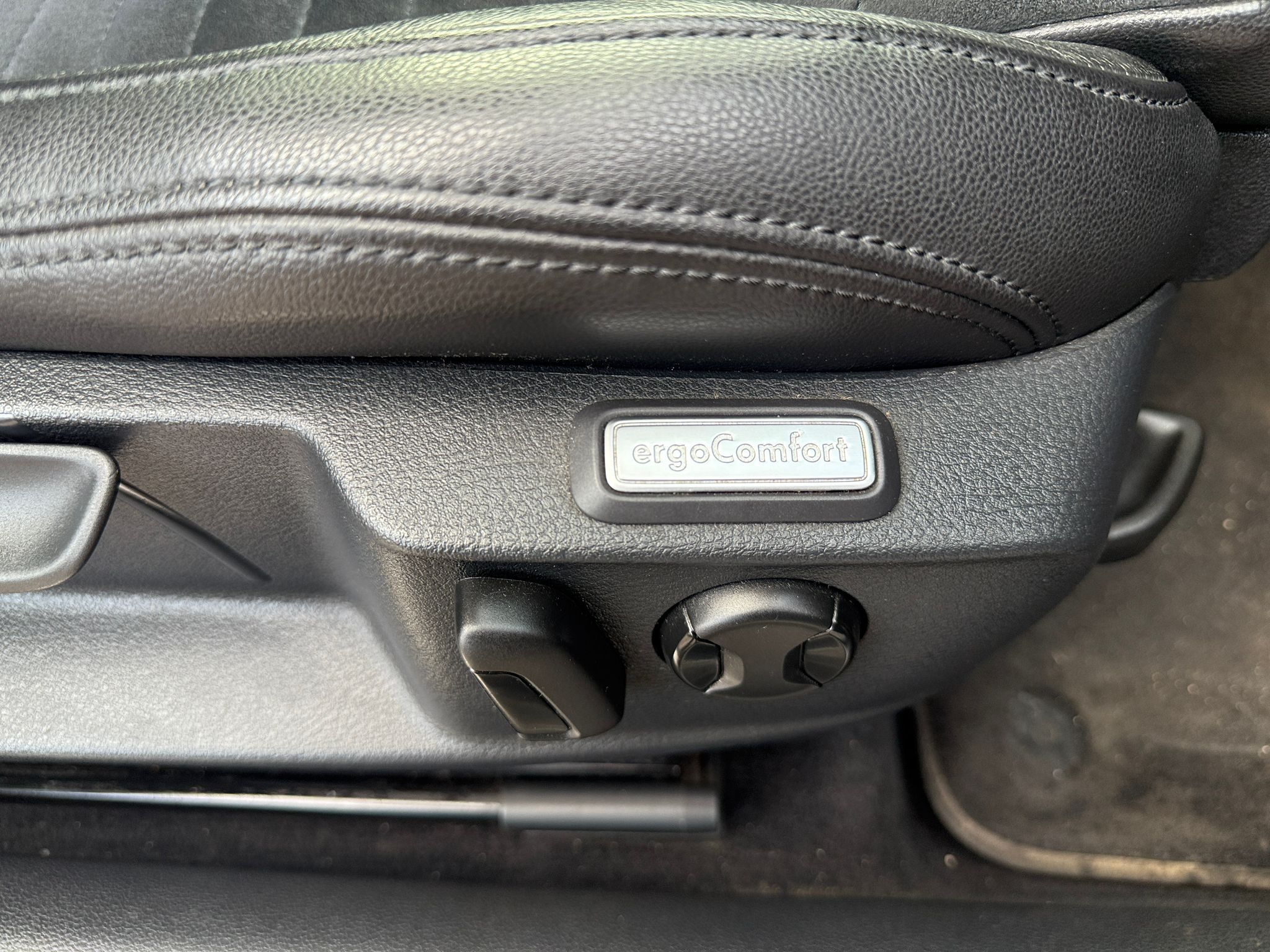 Volkswagen Passat GTE (2018)