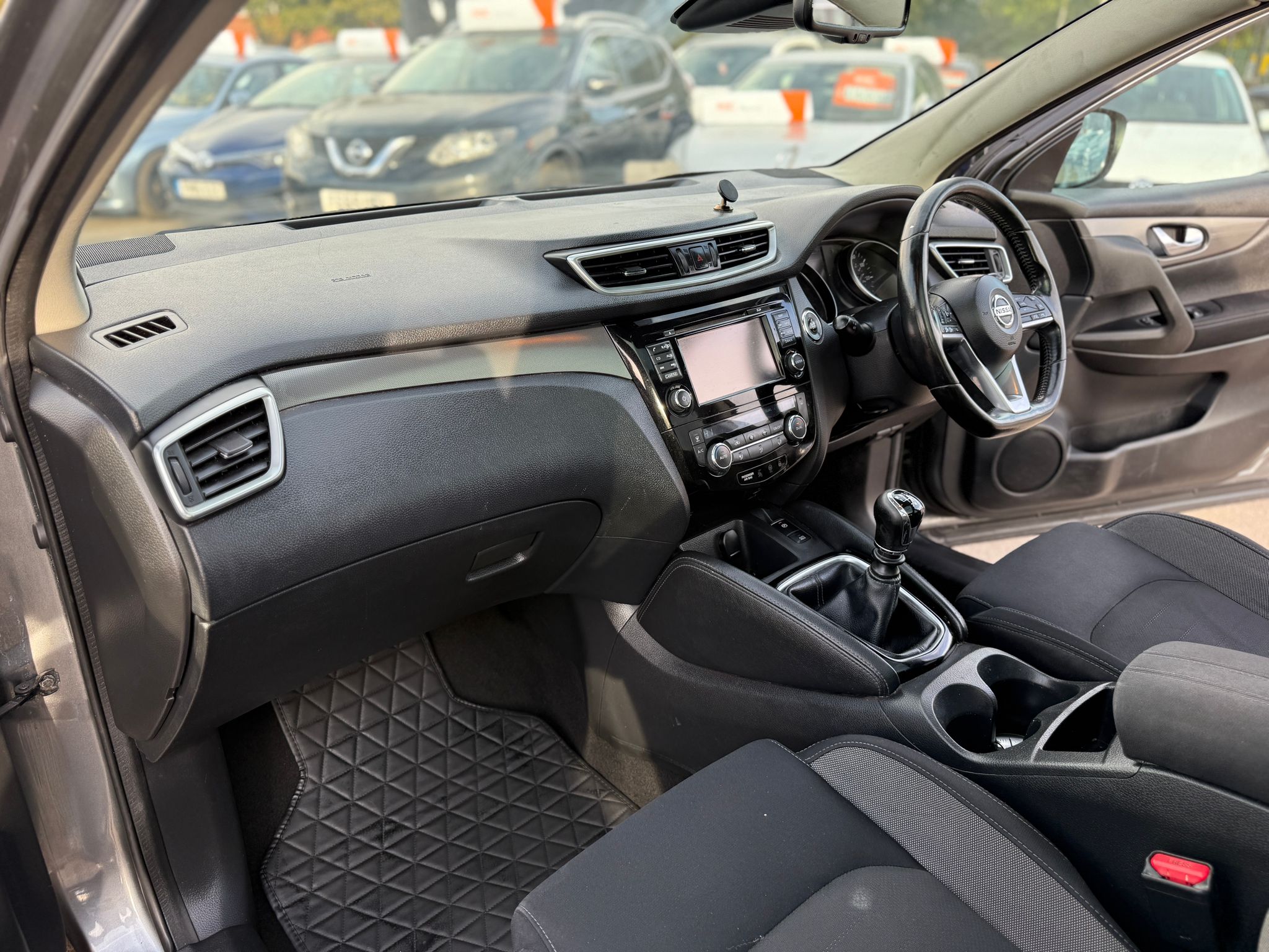 Nissan Qashqai N-Connecta (2018)