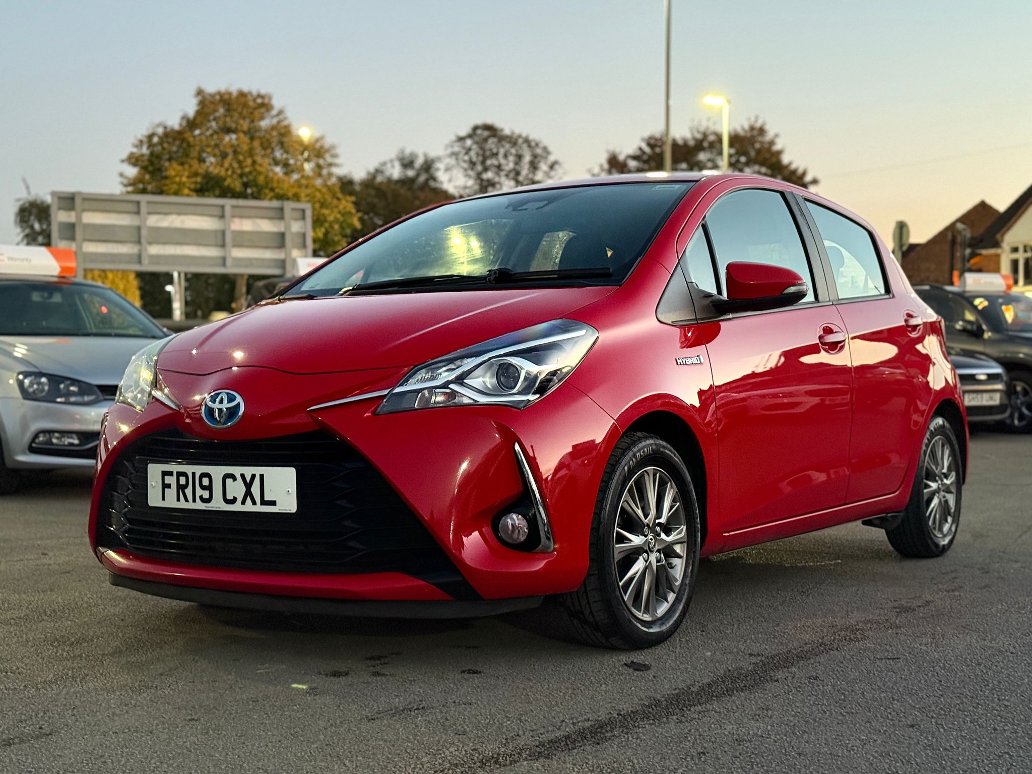 Toyota Yaris Icon Hybrid 2019