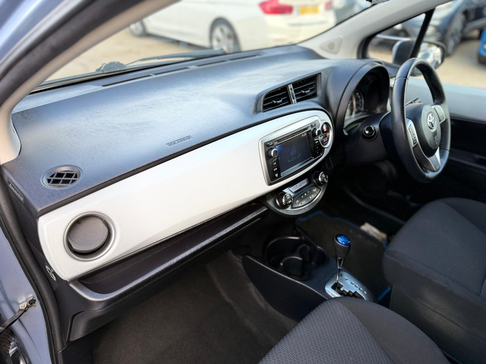 Toyota Yaris Icon Plus 2014 Automatic Hybrid