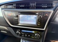 Toyota Auris Icon 2015 Automatic Hybrid