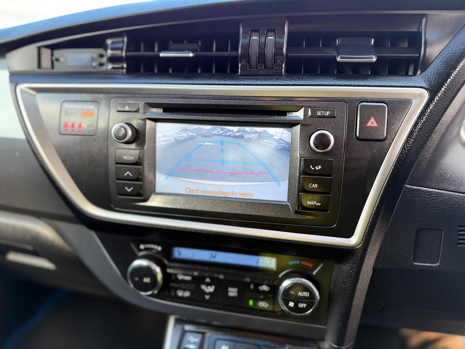 Toyota Auris Icon 2015 Automatic Hybrid