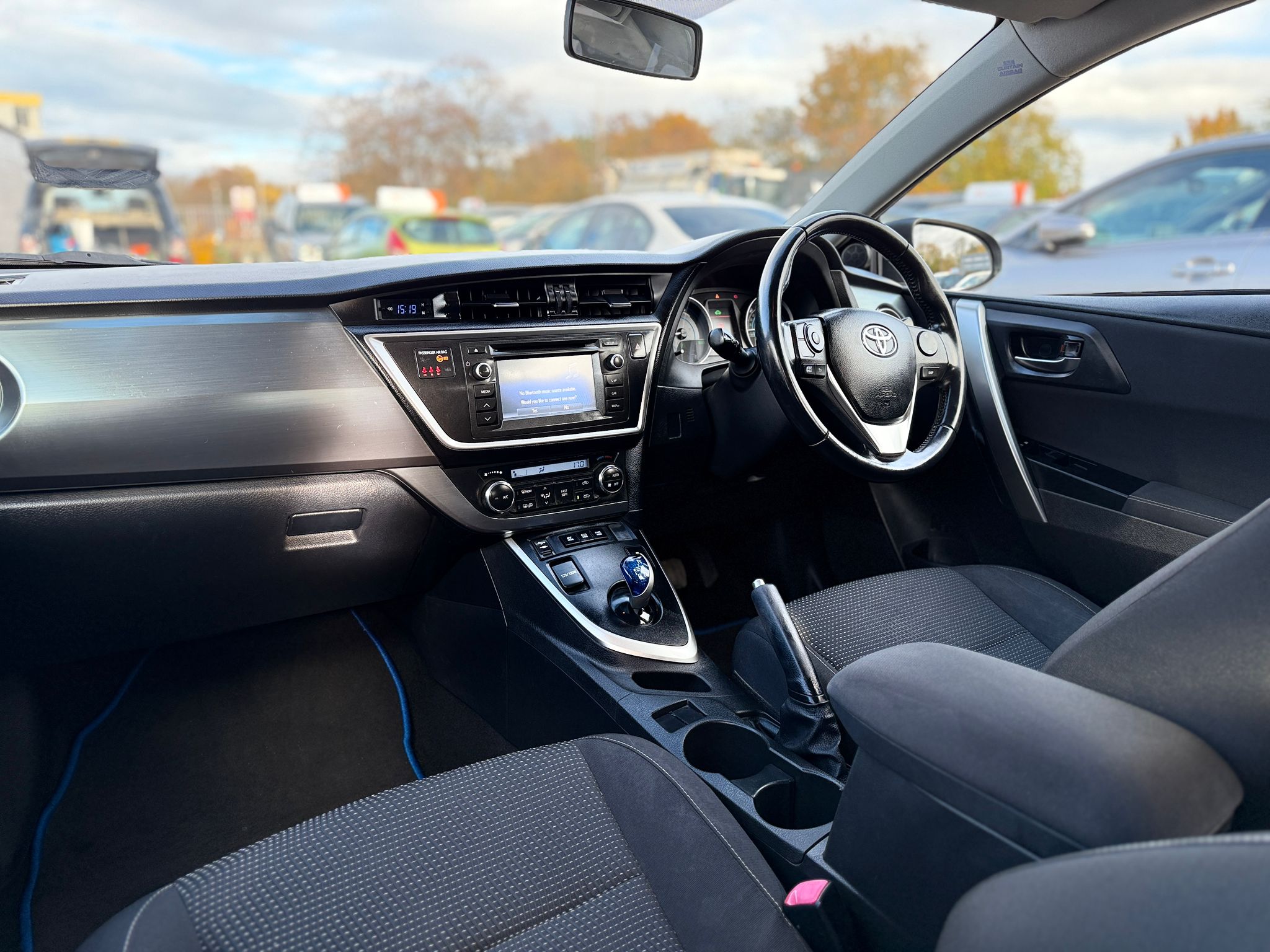 Toyota Auris Icon 2015 Automatic Hybrid