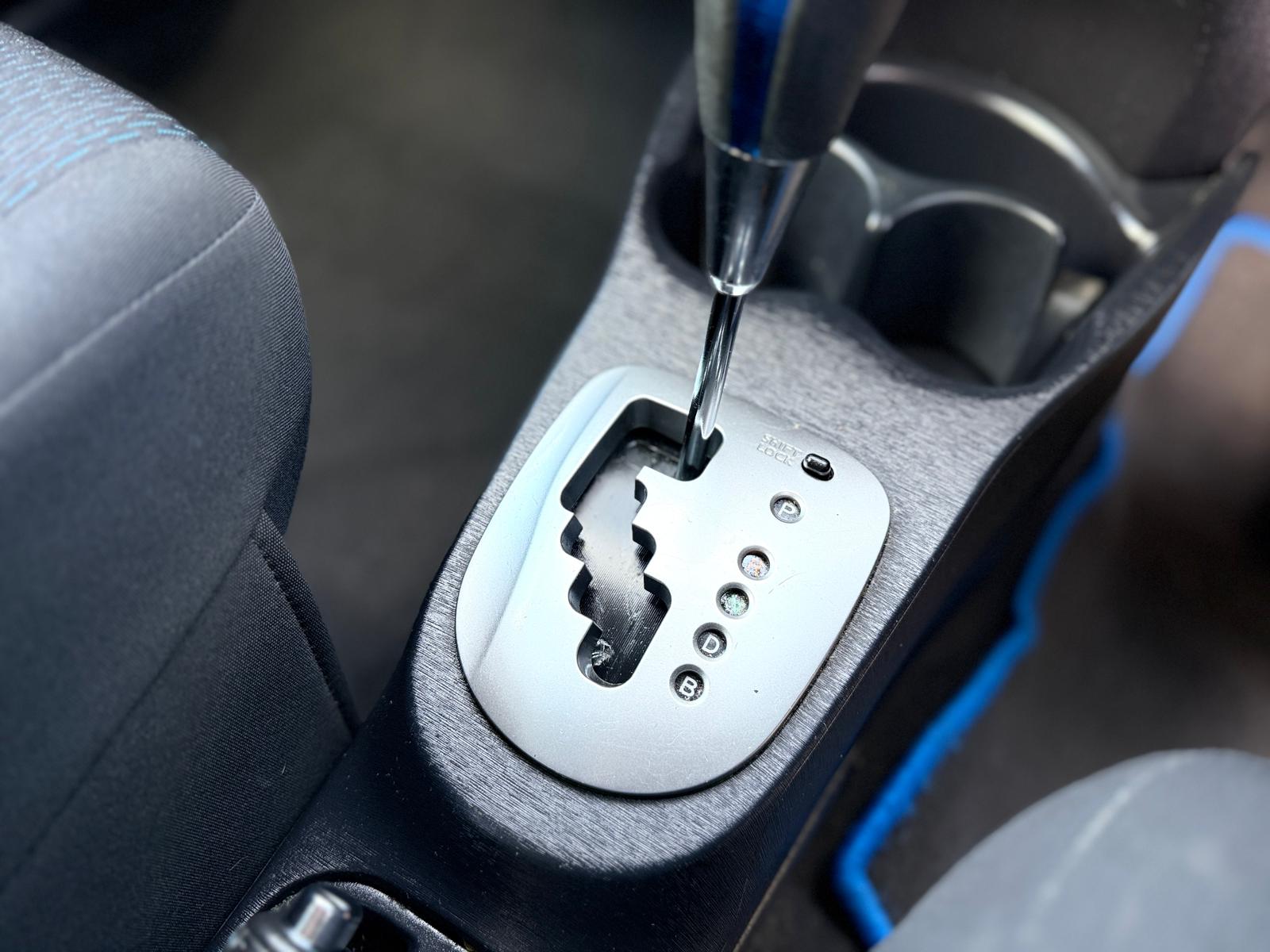 Toyota Yaris Icon Plus 2014 Automatic Hybrid