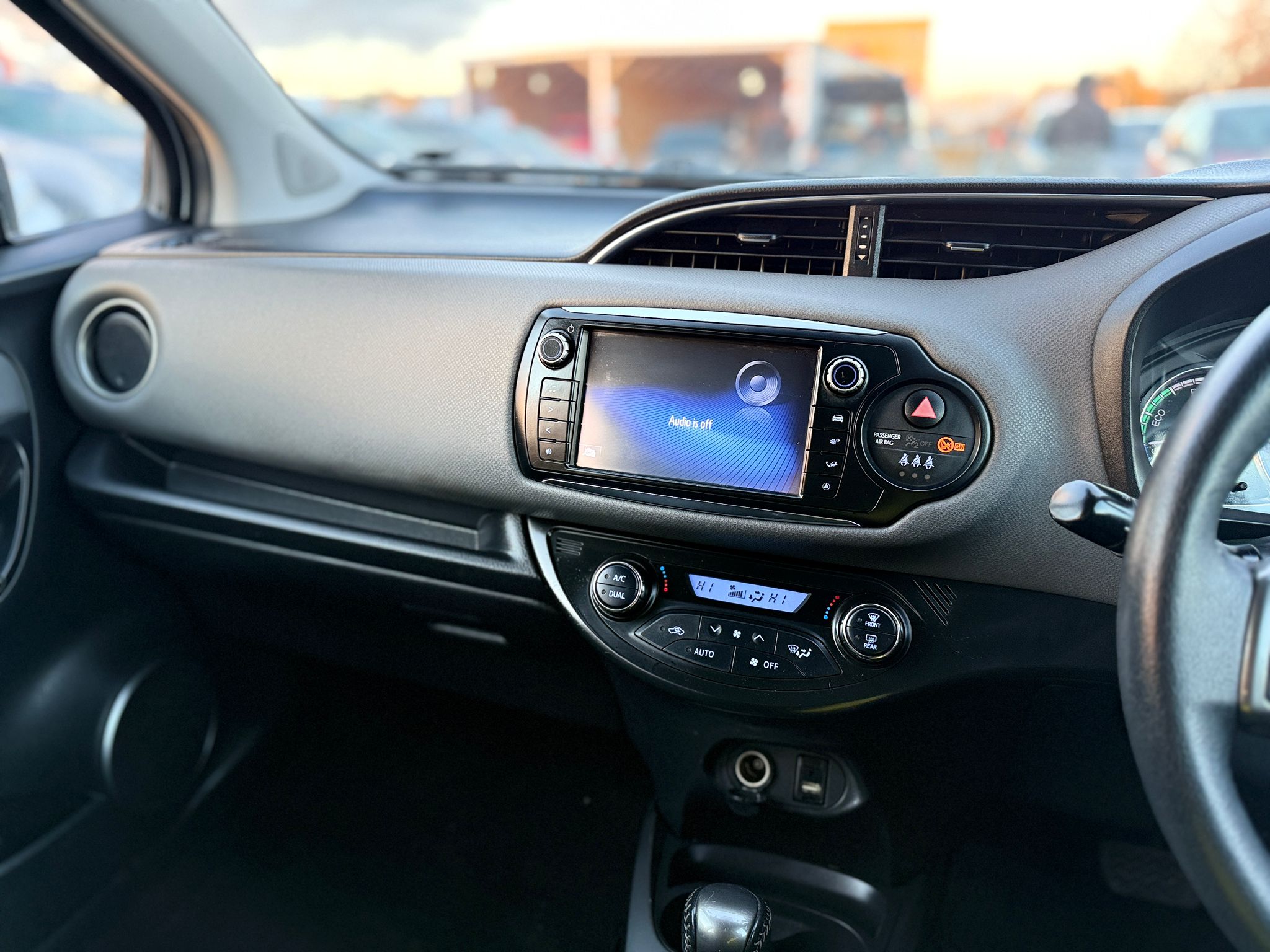 Toyota Yaris Icon 2014 Automatic Hybrid